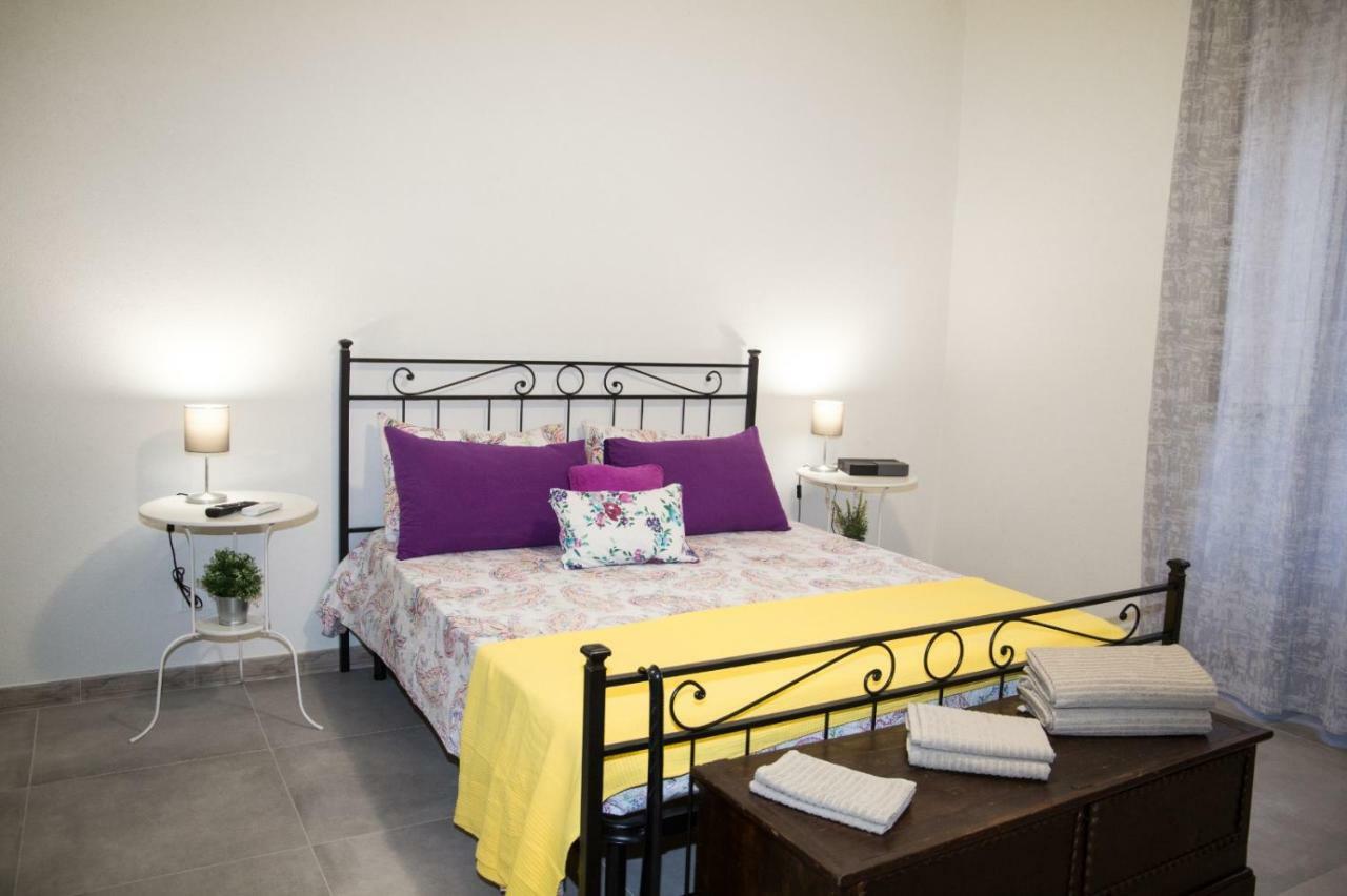 Aus Holiday Catania Villa Exteriör bild